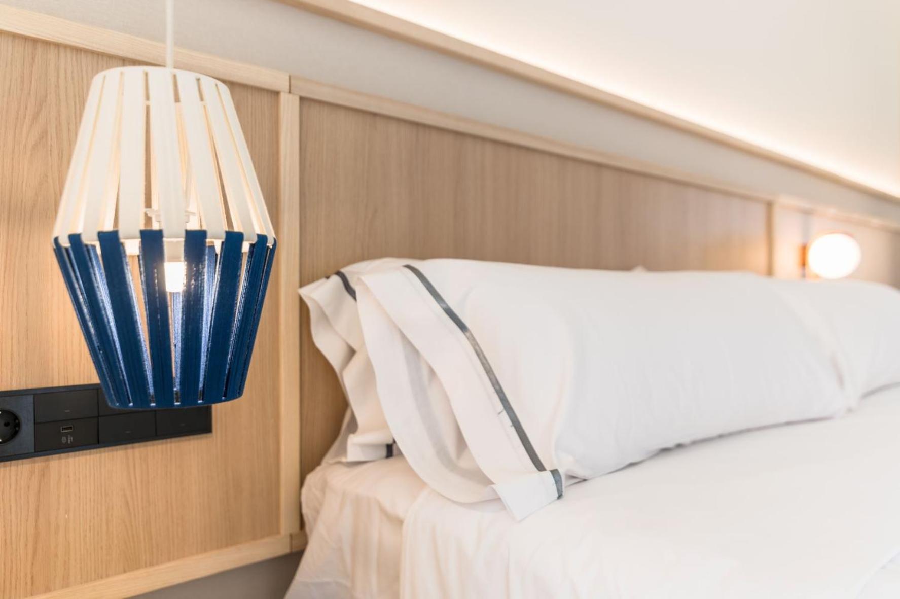 Double or Twin Room Balcony
